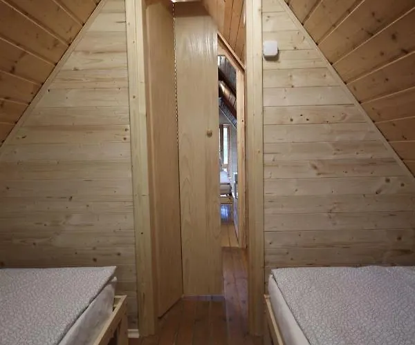 Erdo Kapitanya Vendeghaz Tata