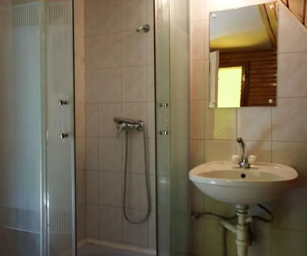 Case de vacanță Erdo Kapitanya Vendeghaz *