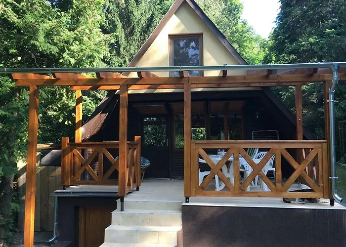 Case de vacanță Erdo Kapitanya Vendeghaz *