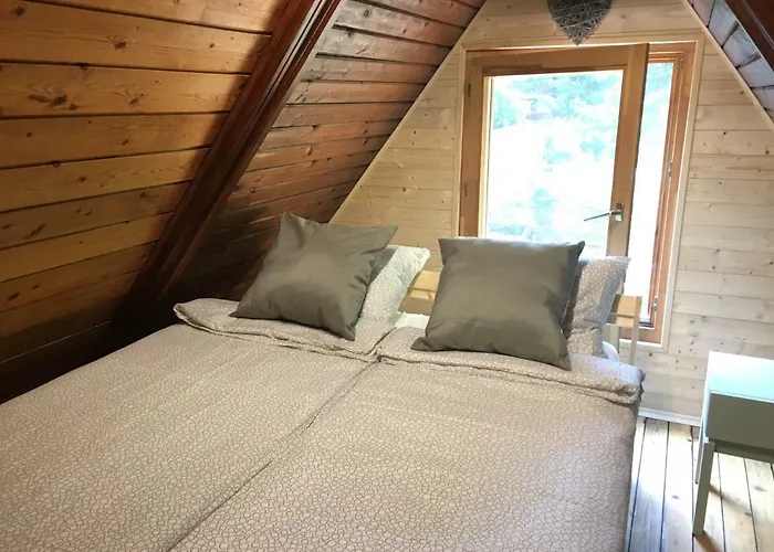 Erdo Kapitanya Vendeghaz Case de vacanță